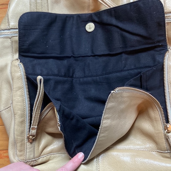 Day & Mood Hannah Zip Bag in Cream-colored Leather - Picture 7 of 16